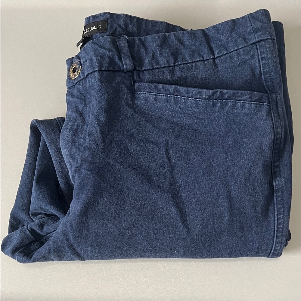 Banana Republic Cropped Chino Pant Blue Size 12